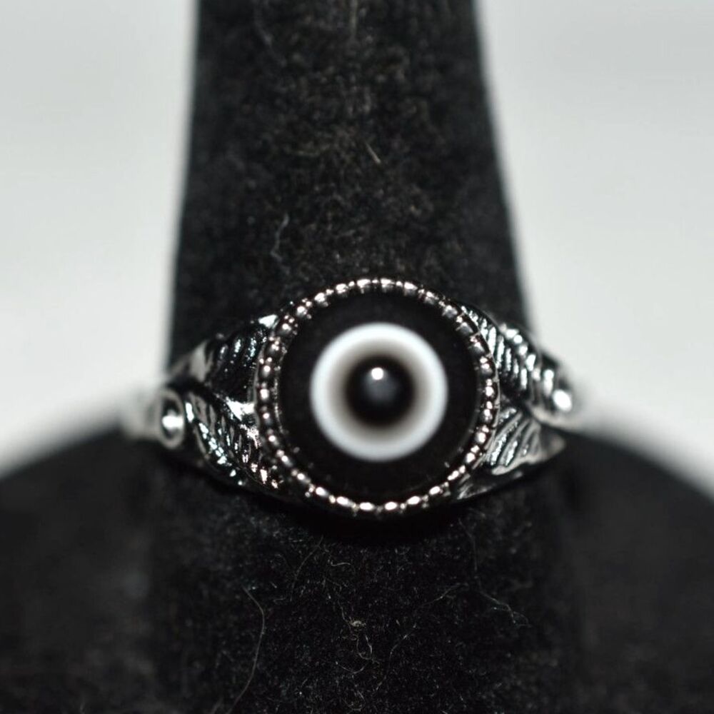 Thrilling Black/Gray (Insight) Evil Eye Silver Tone Etched Band Sizes 8& 11 Ring